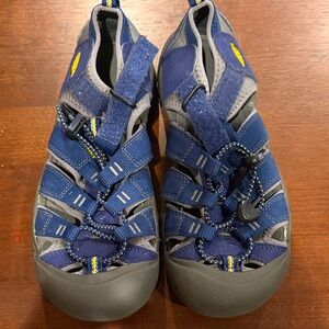 Keens Water Shoes - Kids Blue and Gray Outdoor Sandals
